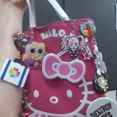 MY SCHOOL BAG!!!!!! >O<