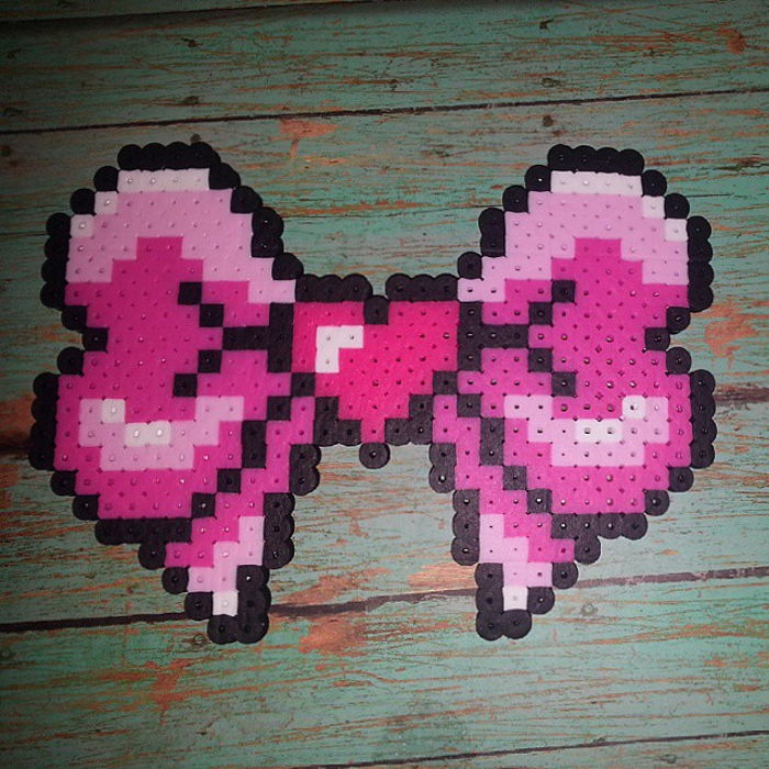 8 Bit Bow by Kayti - Kandi Photos on Kandi Patterns